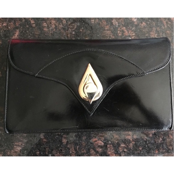 Vintage Handbags - Vintage Bloomingdales Leather Clutch